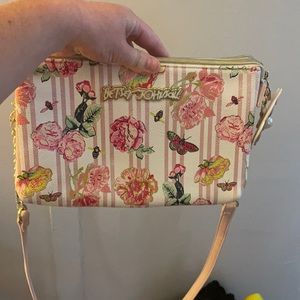 Betsey purse